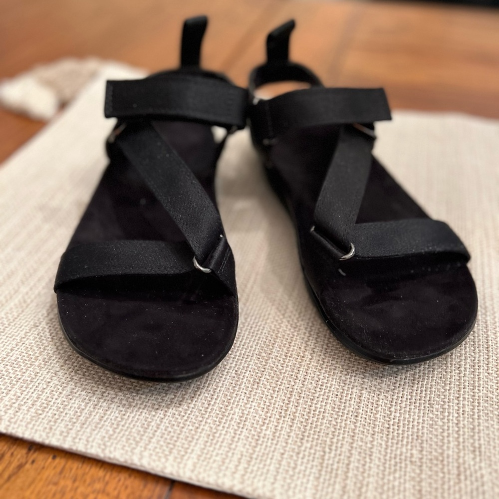 Dr. Martens Balfour Black Sandals